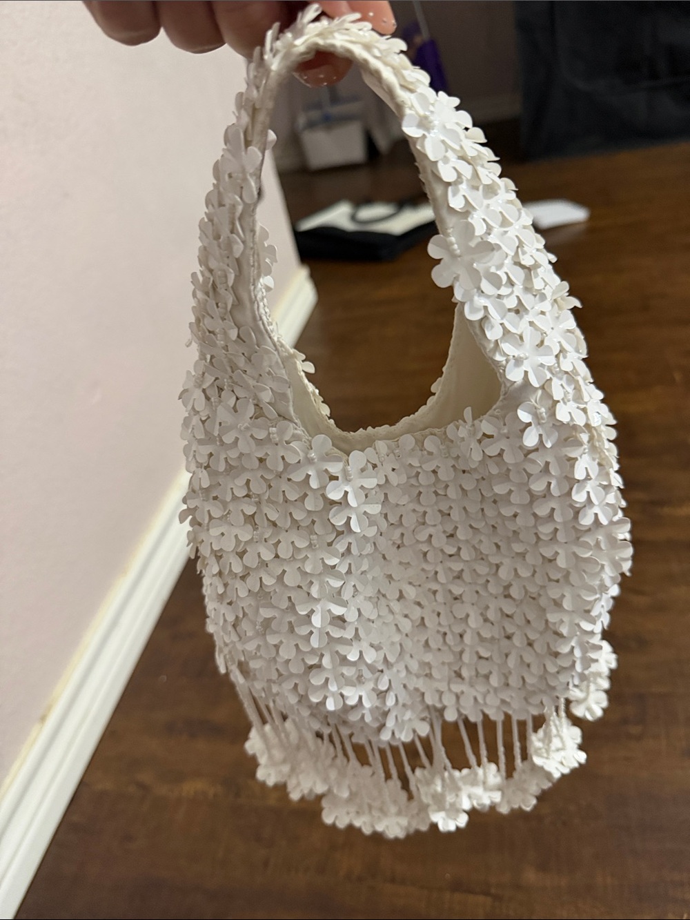White Floral Applique Hobo Bag - Elegant Women’s Shoulder Bag